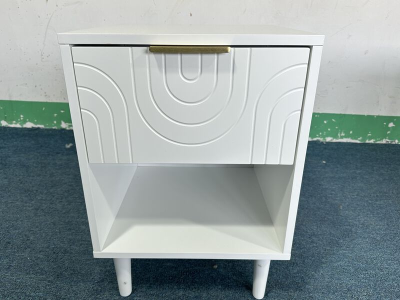 Nujenk Nightstand image number 3