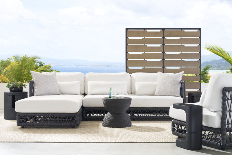 Montecito Outdoor Screen