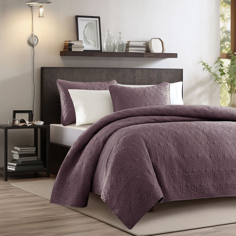 Sandy Reversible Quilt Set image number 1