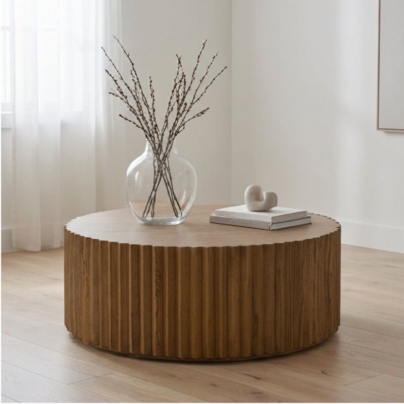 Reeded Walnut Round Coffee Table | OROA Modern Espana image number 4