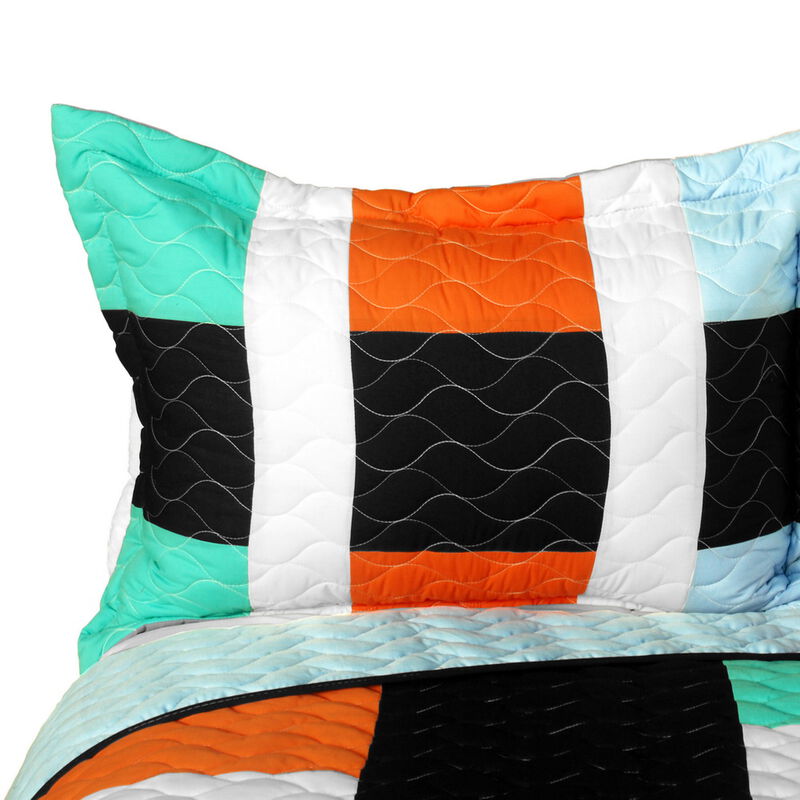 Queen Size 3-Piece Quilted Patchwork Quilt Set with Matching Shams image number 2