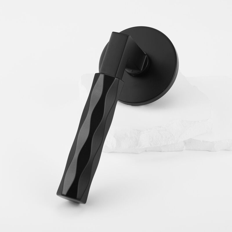 Hailey Modern Hall/Closet Interior Door Handle with Round Rosette and Concealed Screws (Passage) image number 7
