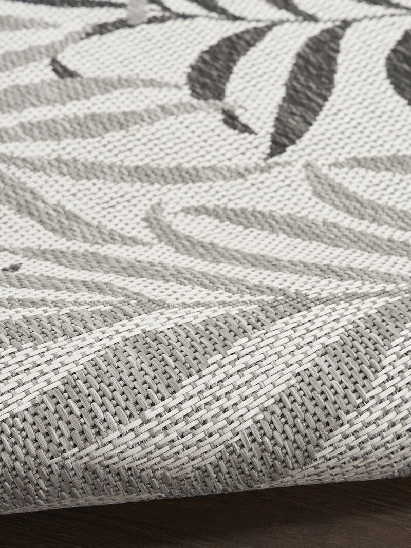 Garden Oasis GOA01 Gray 2' x 6' Rug