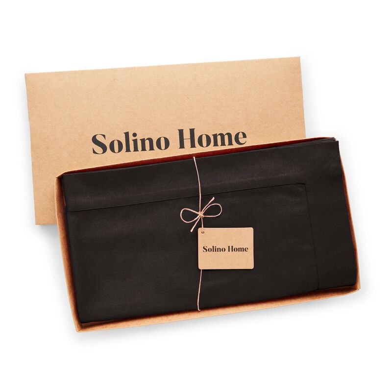 Solino Home Dru - Cotton Linen Plain Tablecloth &ndash; Handcrafted, Machine Washable, Perfect for Holiday and Everyday Dining