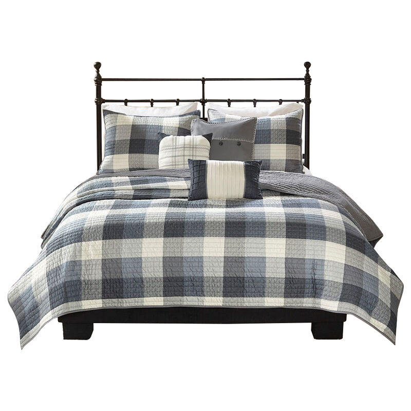 Gracie Mills Nanette 6 Piece Printed Herringbone Quilt Set with Throw Pillows