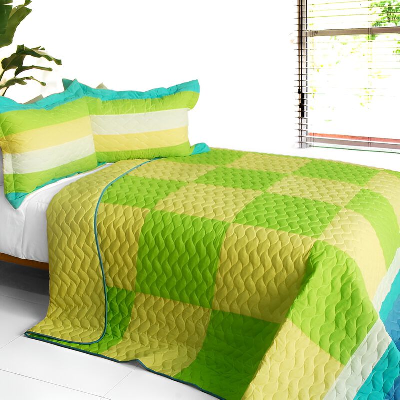 Enjoying Free Patchwork Quilt Set 3 Piece with Vermicelli Quilted Design-Green image number 0
