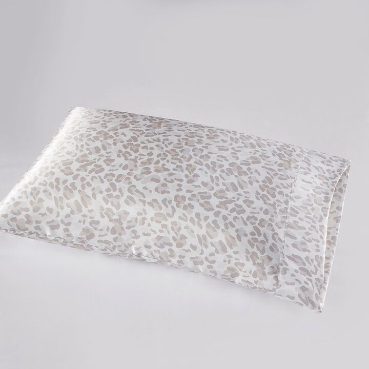 Gracie Mills Coralie 2-Peice Satin Pillowcase Set