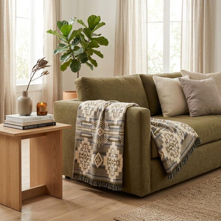 HomeRoots Gray Woven Acrylic Reversable Throw