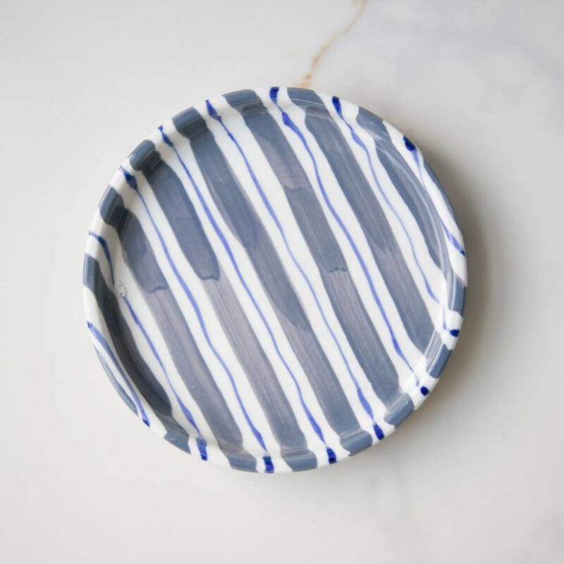 Simple Striped Ceramic Plate image number 0
