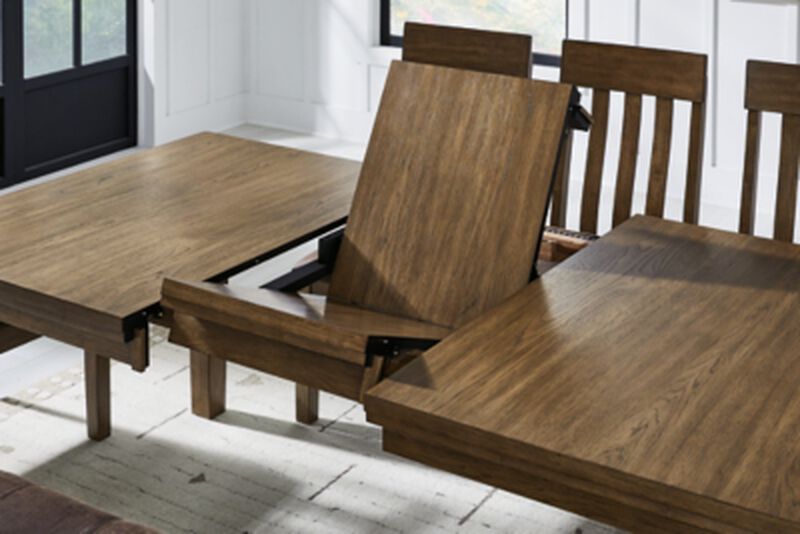 Broxtyn Dining Table