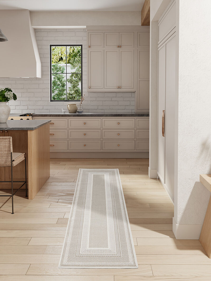 Glitz GLZ07 Ivory 2'3" x 7'6" Rug