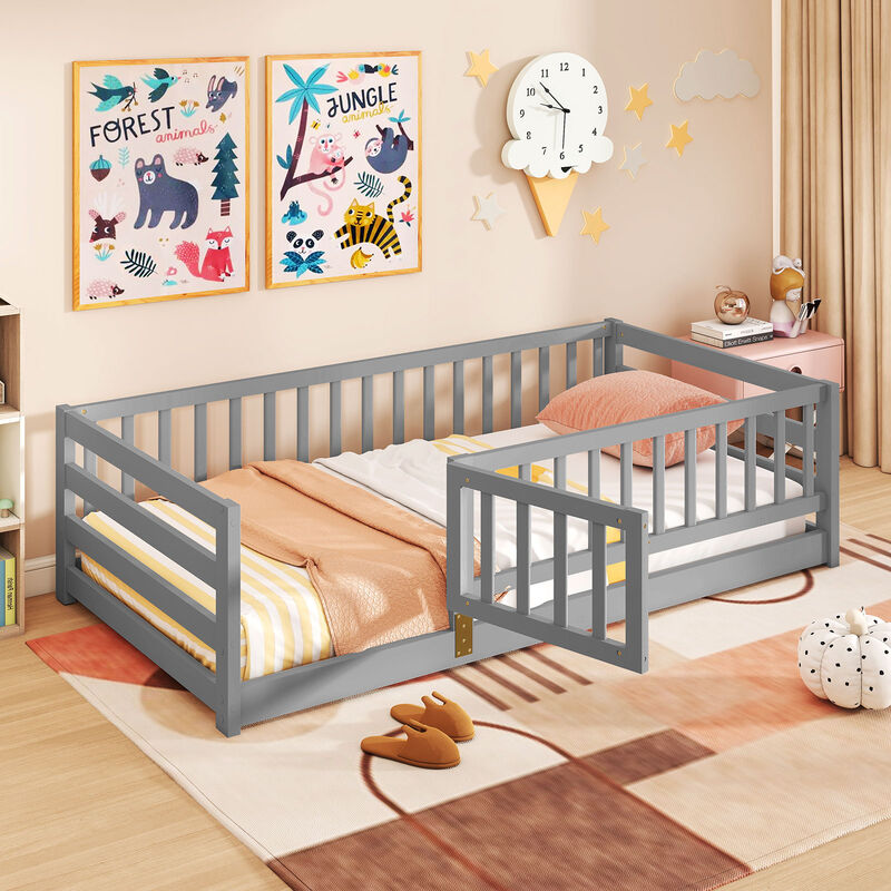 Children&rsquo;s Floor Bed Playhouse with High Fence and Door image number 3