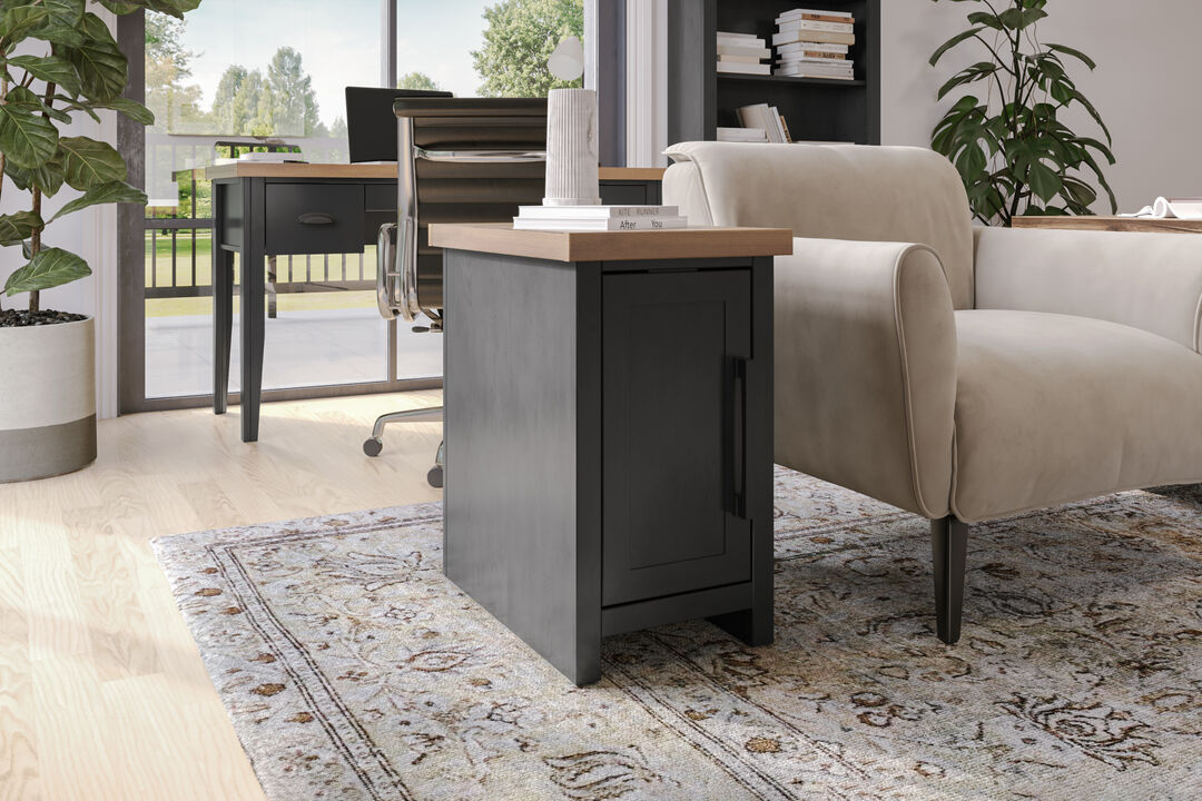 Essex 14-inch Chairside Table