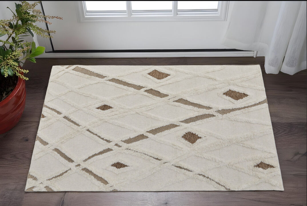 HomeRoots Wool Geometric Hand Tufted Area Rug