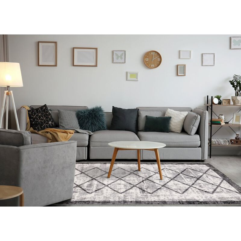 Novelle Home Claremont Grey Black Distressed Lattice Area Rug, 6'7 x 9'10 image number 2