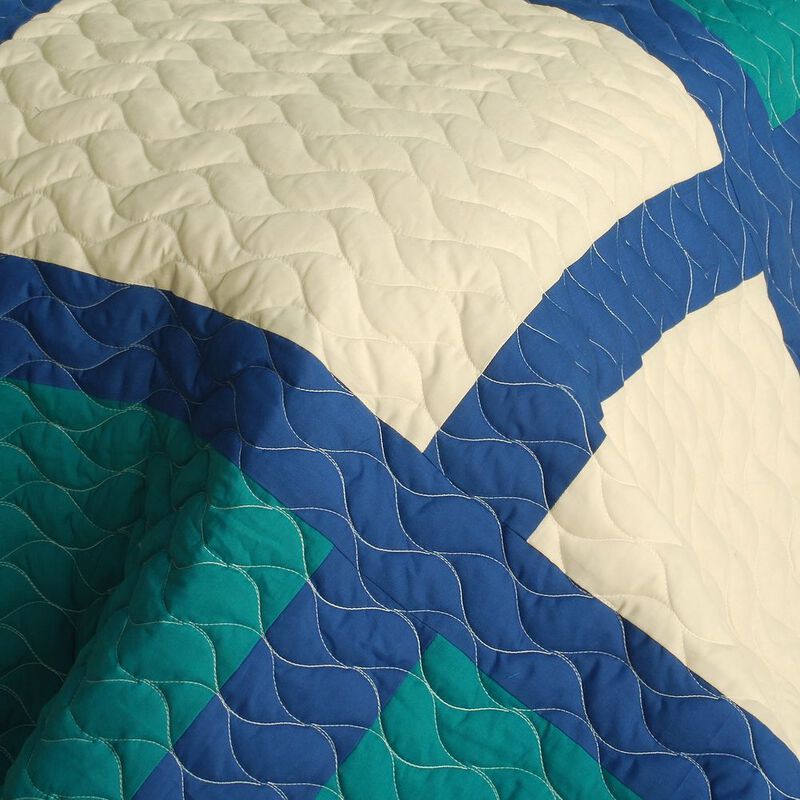 Queen Size 3 Piece Patchwork Quilt Set with Quilted Stitching Design-Green image number 4