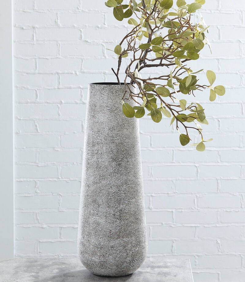 Fynn Vase image number 1