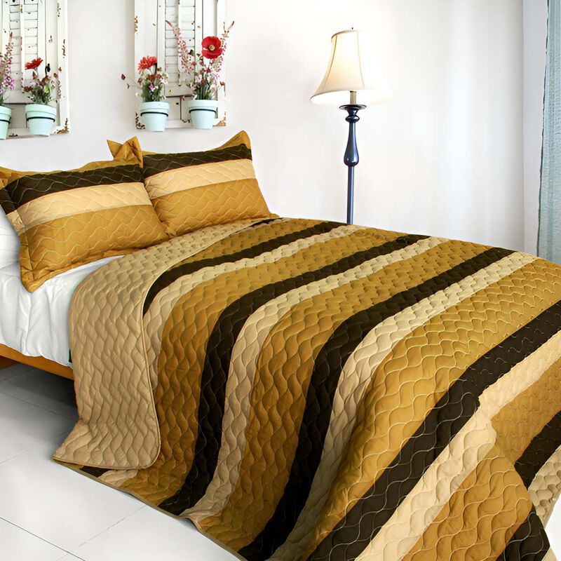 Queen Size 3-Piece Vermicelli Quilted Patchwork Quilt Set with Matching Shams image number 0
