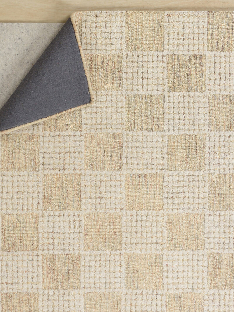 Quinn QNN102 2'6" x 8' Runner Rug image number 7
