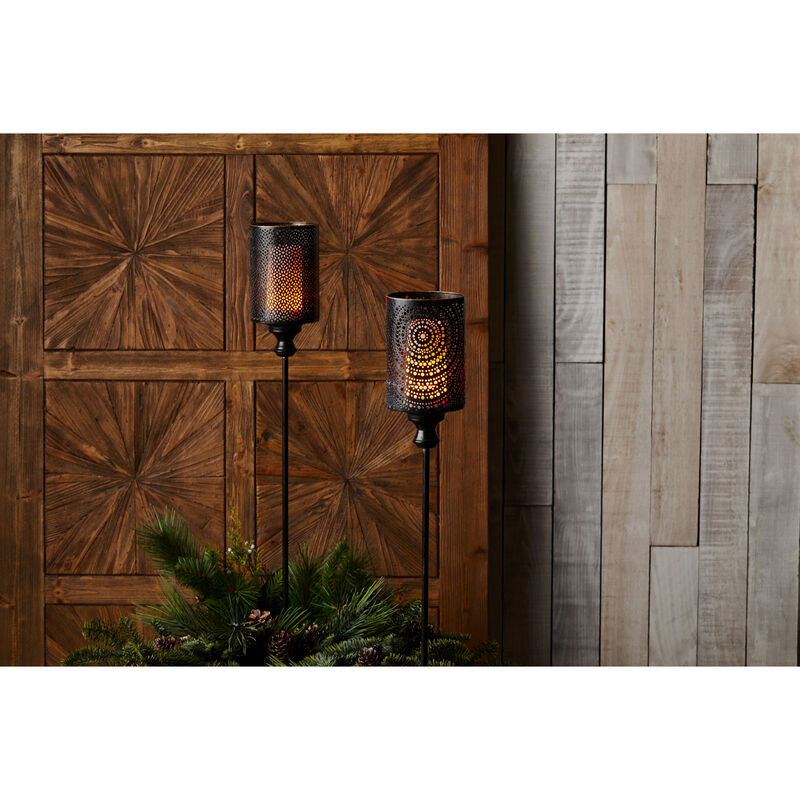 Set of 4 Decorative Metal Garden Stakes for Outdoor Lawn and Yard Decoration