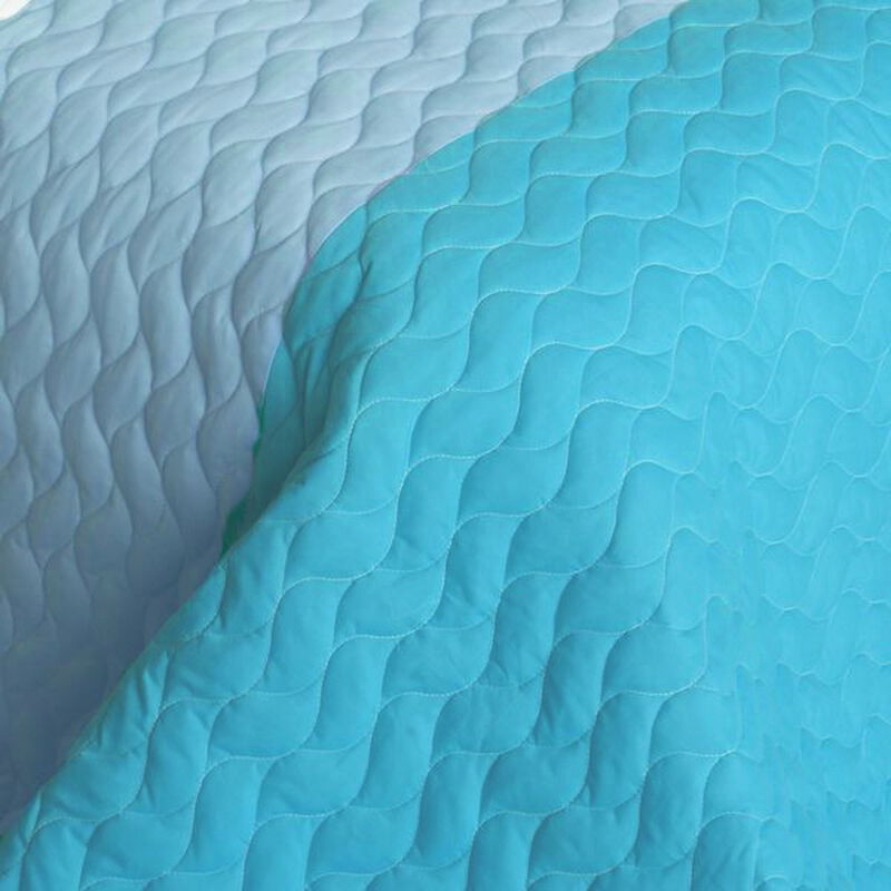 Cozy 3 Piece Quilt Set with Vermicelli Quilting, Reversible Soft Bedding for Bedroom Decor-Blue image number 3