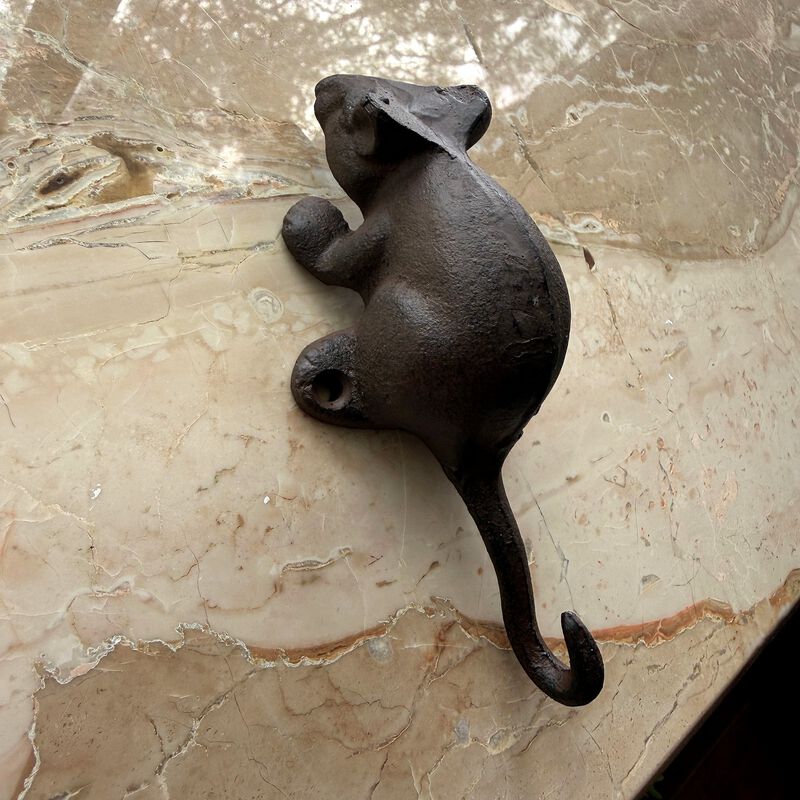 Set Of 4 Mouse Wall Hooks Distressed Brown Cast Iron 6 In Decorative image number 7