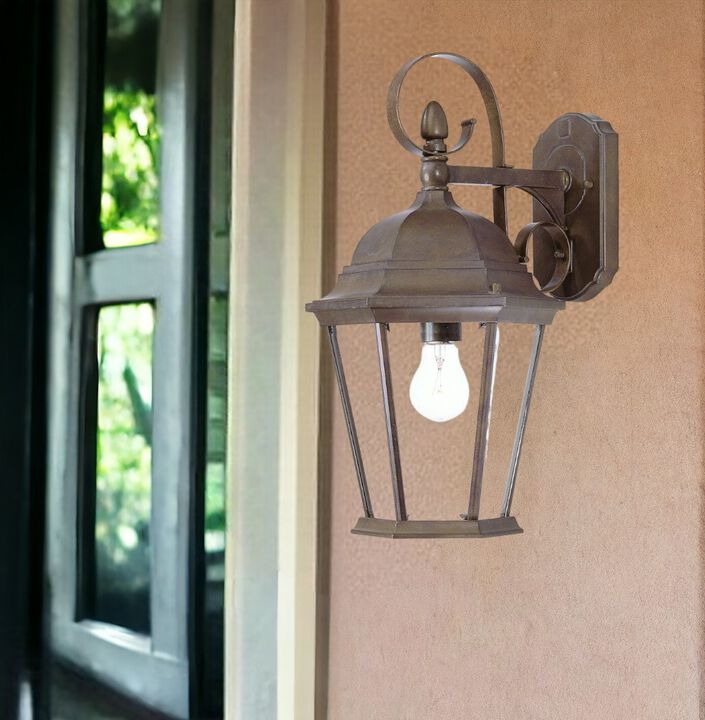 Wall-Mounted Swing Arm Lantern Light – Elegant Hanging Exterior Lighting for Home Entrances