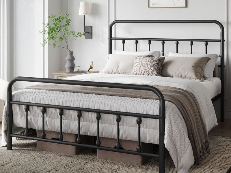 Classic Metal Platform Bed Frame Mattress Foundation With Victorian Style Iron-Art Headboard/Footboard/Under Bed Storage/No Box Spring Needed/Queen Size Black