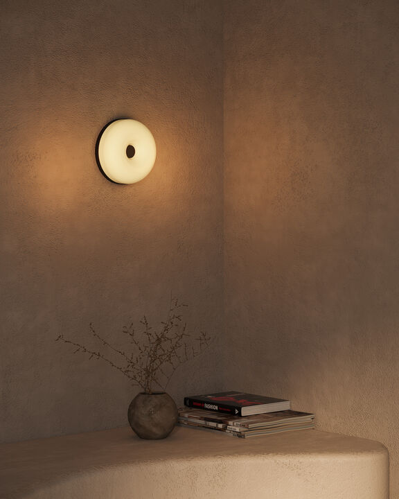 Jada 5-in Damp-Rated Dimmable LED Wall Sconce