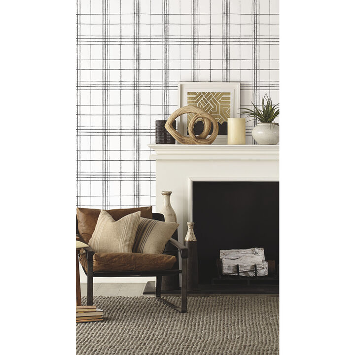 Farmhouse Plaid Black & White Wallpaper