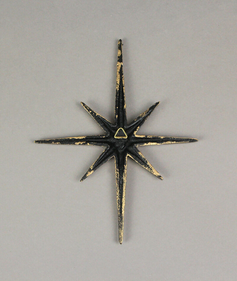 Set of 3 Gold Cast Iron 8 Pointed Starburst Wall Hangings Mid Century Stars image number 4
