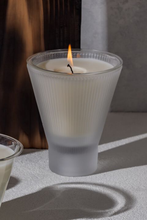Zai Candle - Cedar & Black Cherry
