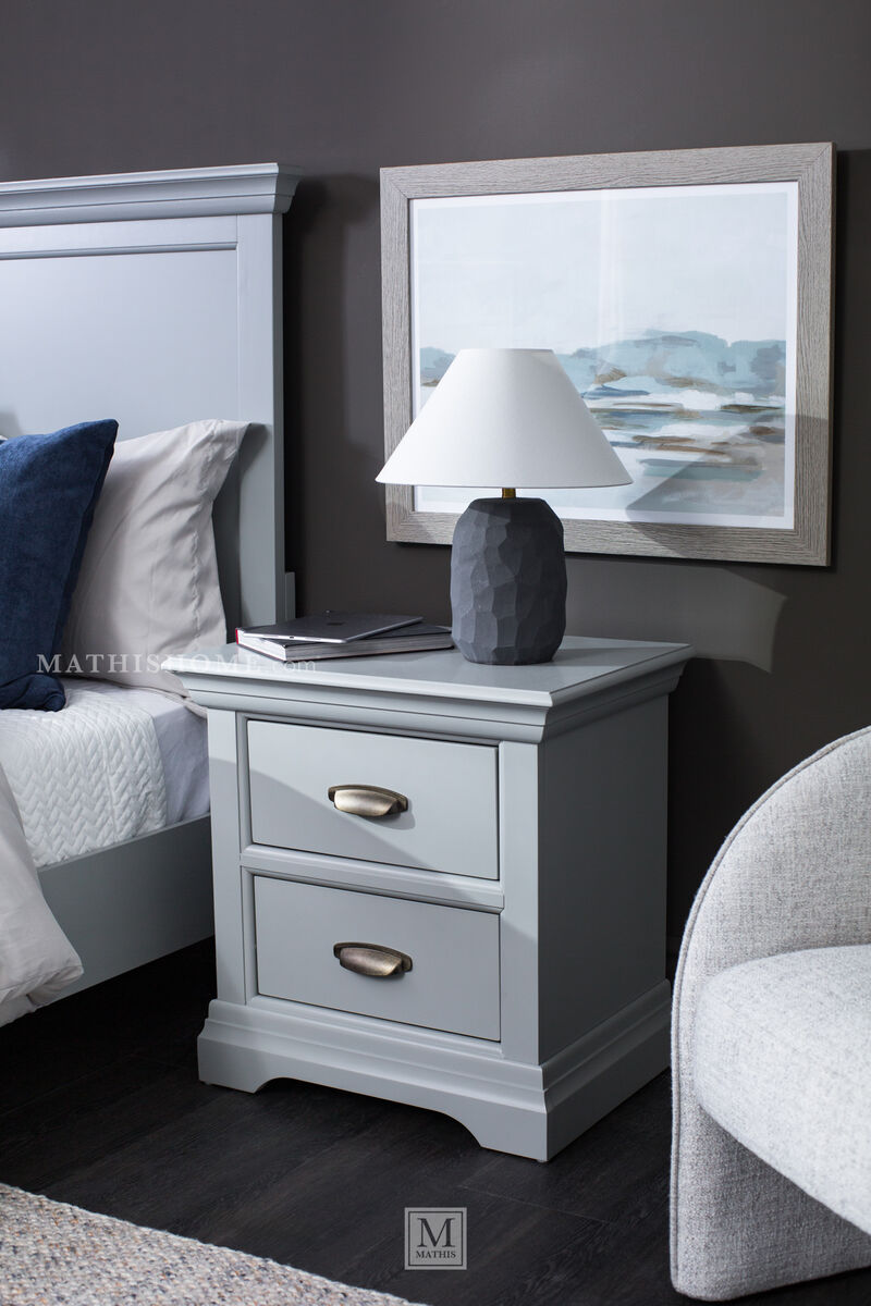 Hunter Hill 2-Drawer Nightstand