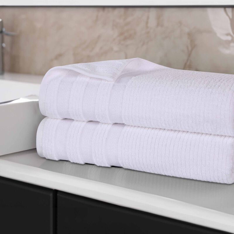 2-Piece Cotton Bath Sheets &ndash; Plush, Absorbent & Ribbed Geometric Pattern image number 1