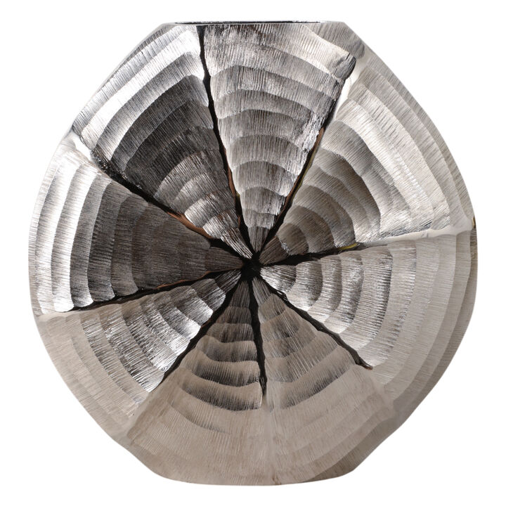 Shell Pattern Metal Vase
