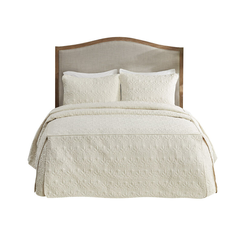 Gracie Mills Sandy 3 Piece Split Corner Classic Pleated Quilted Bedspread Set