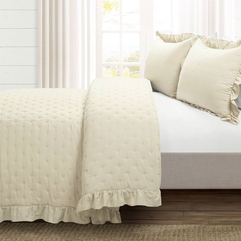 Reversible Ruffle 3-Piece Quilt Set – Oversized and Lightweight