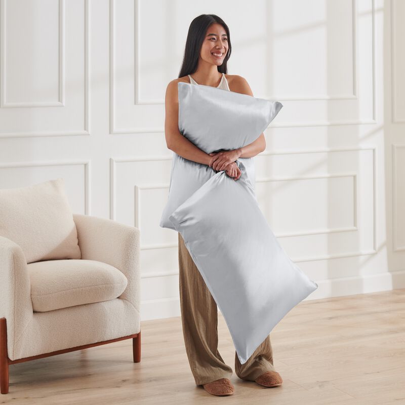 Satin Pillowcase Set for Hair and Skin image number 3