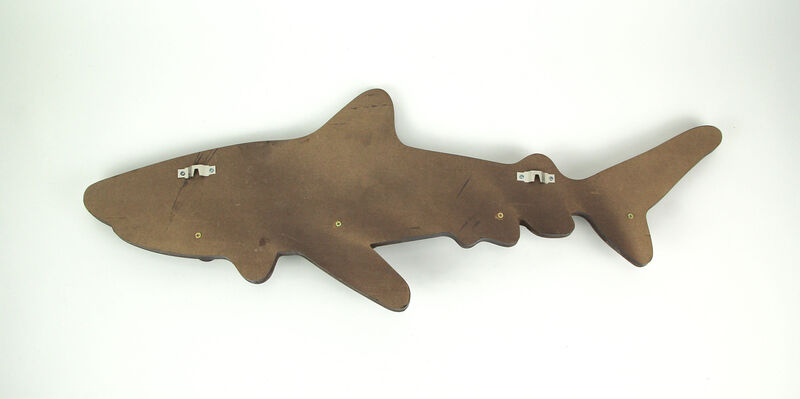 33-Inch Rustic Wood Shark Wall Hook Rack with Galvanized Metal Accents - Coastal-Themed Decorative Art Hanging for Keys, Bags, Coats, and Towels - Beach House Decor image number 3