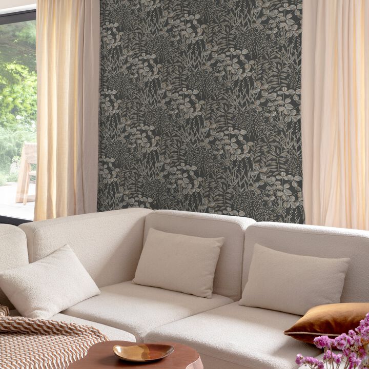 Inia Branched Leaves All-over Black Wallpaper INA78903