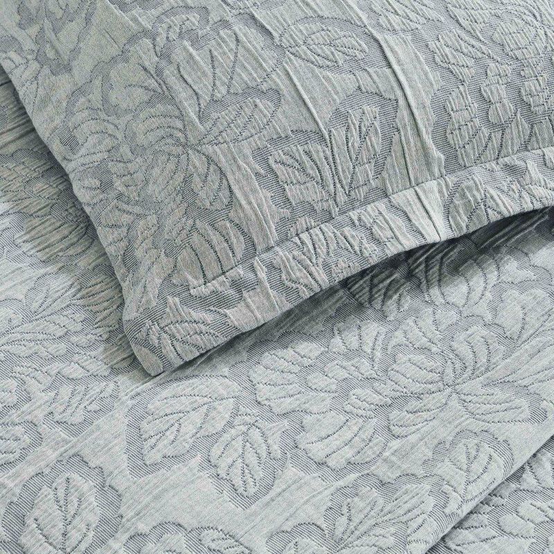3-Piece Cotton Matelasse Bedspread Set with Floral Design image number 3