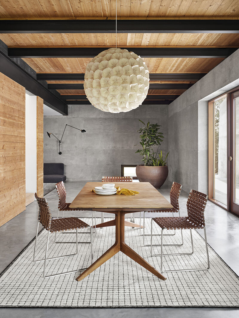 Beverly BEV01 Ivory/Black 5'6" x 8'6" Rug