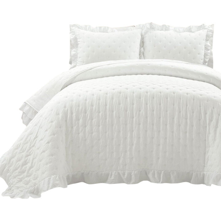 Reversible Ruffle 3-Piece Quilt Set &ndash; Oversized and Lightweight