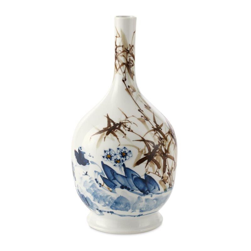 Murmuring Meadow Vase image number 0