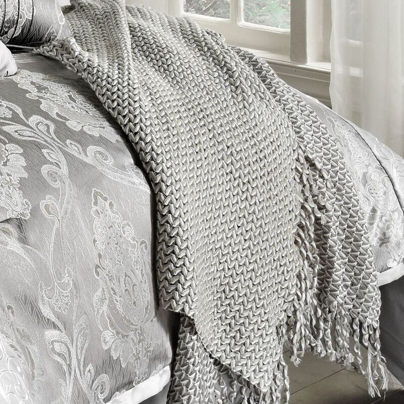 Gold Silver Medallion 12 pc Queen