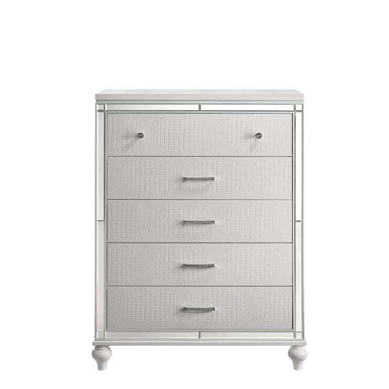 New Classic Furniture Furniture Modern Style Solid Wood Chest in White Finish
