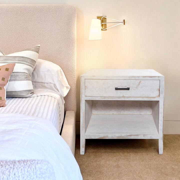 Distressed White Wooden 1-Drawer Nightstand Bedside Cabinet with Shelf