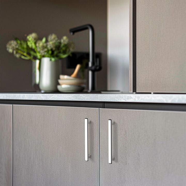 Hestia Hardware 10 Pack 5 Inch Modern Curved Edge Flat Bar Pull