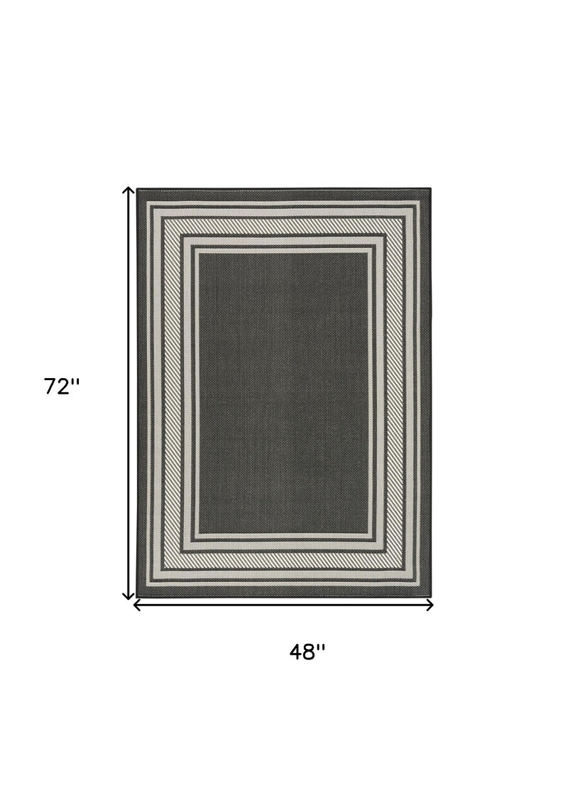 HomeRoots Geometric Indoor Outdoor Area Rug image number 6