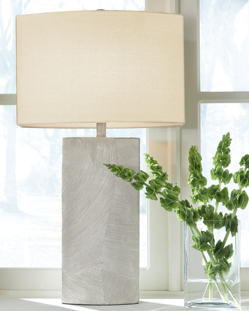 Bradard Table Lamp (Set of 2)